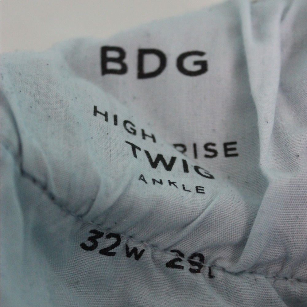 BDG High Rise Twig Jeans - Picture 4 of 8